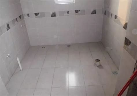 瓷砖贴什么礼物好最新素材