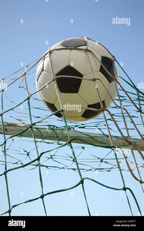 Football Goal Net Image 的图像结果