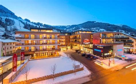 ALPENPARKS HOTEL & APARTMENT CENTRAL ZELL AM SEE - Hotel Reviews ...