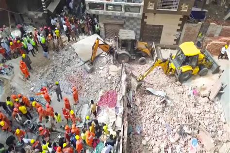 Toll mounts to 11 in northeast Delhi building collapse: Police