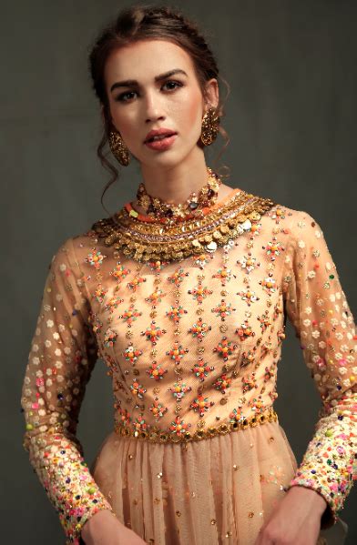 Les Fleurs Jardin Choker – ORNAMAAS