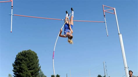 What Is Pole Vault In Track And Field | Runningshorts