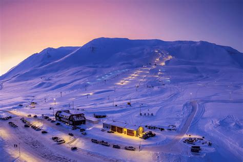 The 5 Best Ski Areas in Iceland - Powder