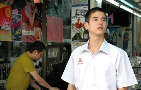 时隔12年，《暹罗之恋》的胖导再次执导泰国同性电影《这一次不再错过你》，再次演绎青春纯净的男孩之爱！ - 知乎