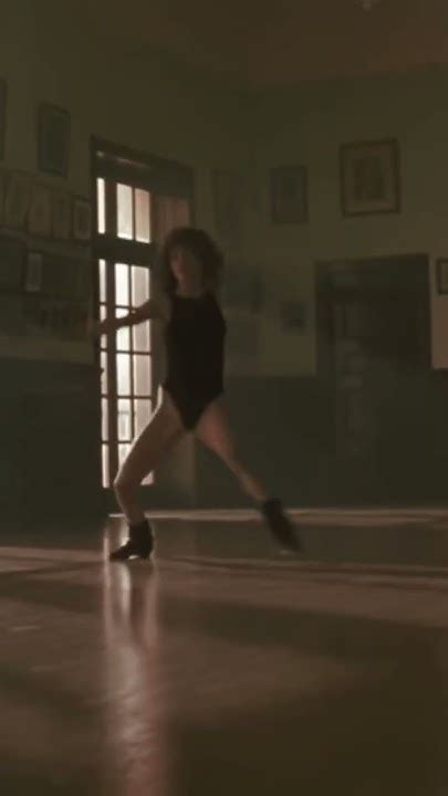 Flashdance Scene 的图像结果