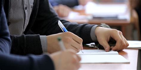 BBB: College grads should be wary of student loan repayment scams