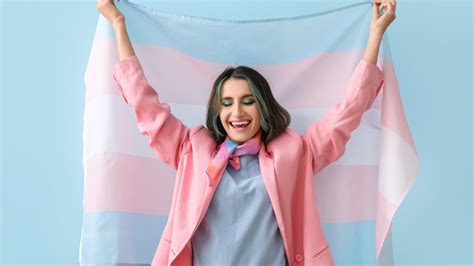 Am I Trans? 3 Life-Changing Signs And Support On Your Journey
