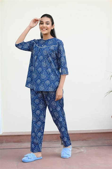 Indigo Blue Cotton Printed Night Suit Set with Payjama – Sanskruti Homes