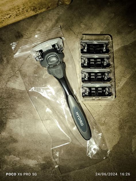 Buy Schick Hydro Sense Sensitive Razors for Men With Shock Absorbent ...