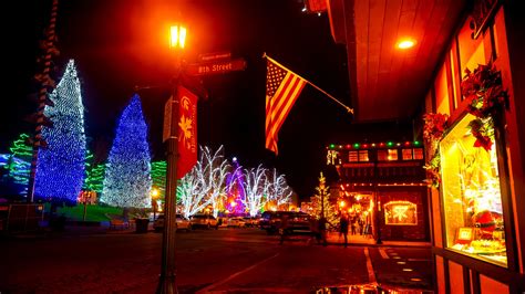 8 Underrated Small Towns For A Last-Minute Thanksgiving Vacation