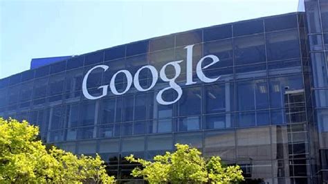 Google Slides now allows collaborating with friends