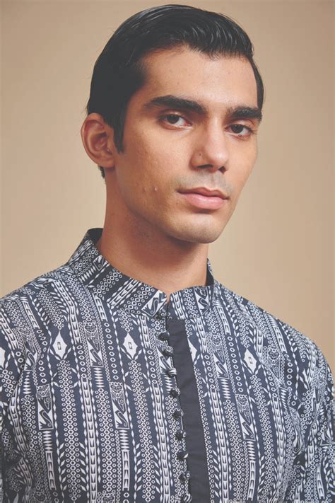 The Linear Print Kurta - Elahe