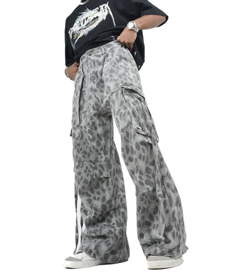 TECHWARE AND EXPERIMENTAL STREETWEAR FASHION – www.manaca.in