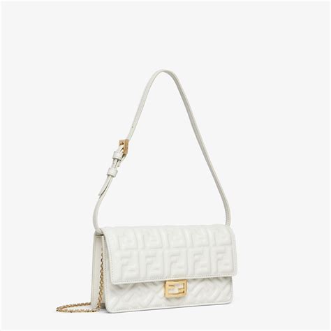 Cartera con cadena Baguette Piel Blanco | Fendi