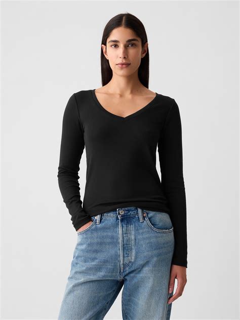 Modern V-Neck T-Shirt | Gap