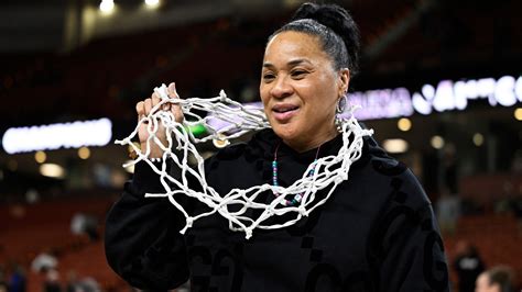 Dawn Staley interviews for New York Knicks head coach job and in talks ...