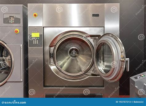 校园共享洗衣机|哈尔滨工大信通科技有限公司