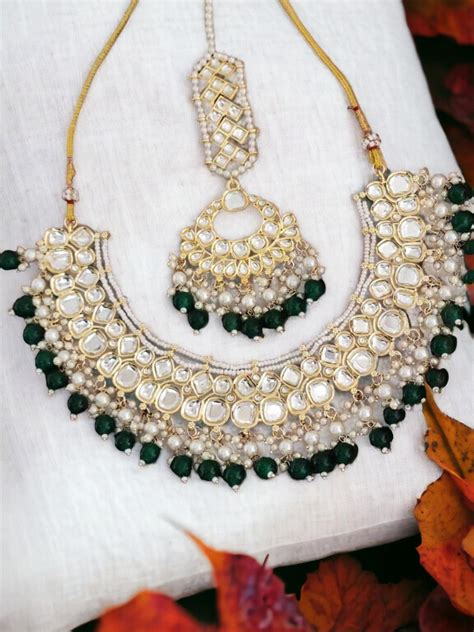 SOUMYA EMERALD NECKLACE SET – HOUSE OF PRANIV