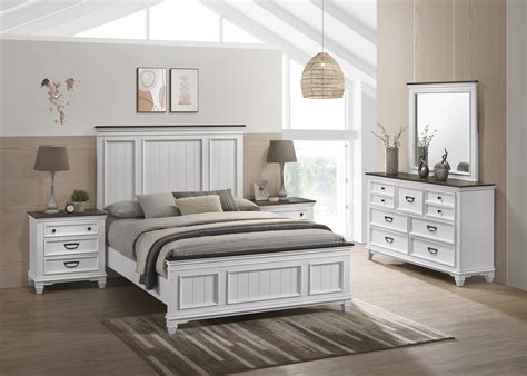 Roundhill Clelane Weathered White and Gray Finished 5-Piece Bedroom Set ...