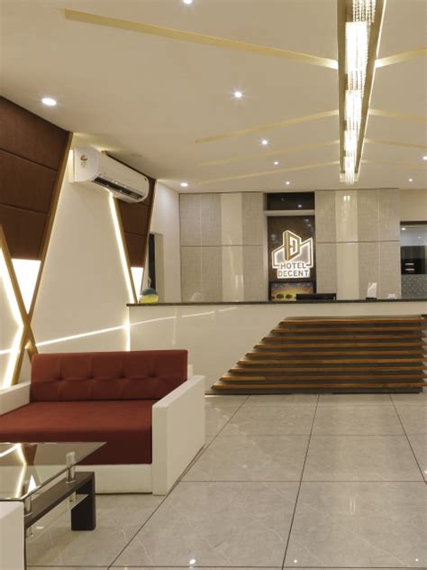Hotel Decent
