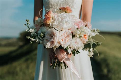Bridal bouquets near me online