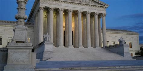 Supreme Court seems to favor tech giants in terror case