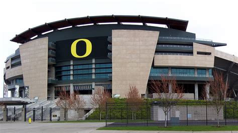 UO's Autzen Stadium to be at full capacity this fall | kgw.com
