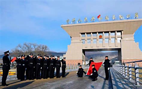 吉林长白出入境边防检查站开展入警宣誓活动-中国吉林网