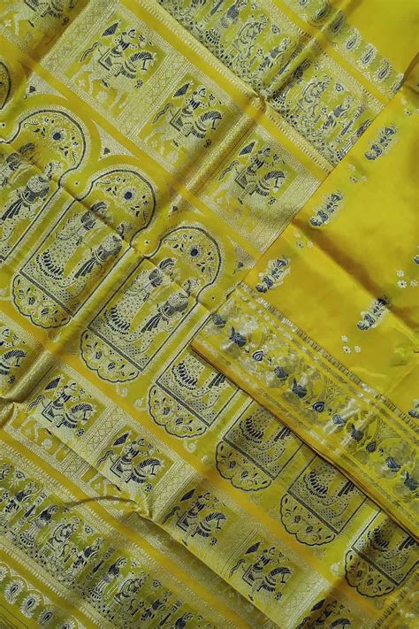 Golden Elegance: Yellow Handloom Swarnachari Silk Saree
