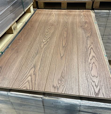 Loc-Floor Tanned Oak | Floor Depot