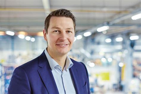 Service engineers on a smart mission | TRUMPF