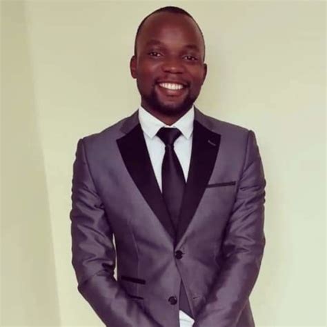 William - English teacher - ₹919/h