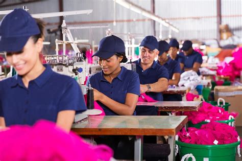 Men's shirts, uniforms & coveralls - Clothing Manufacturers