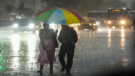 IMD Alert For Rain: दिल्ली-एनसीआर में झमाझम बारिश, गर्मी से मिली बड़ी ...
