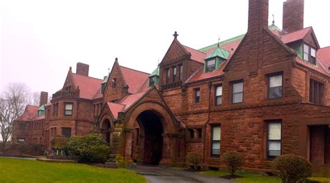 Vinland Estate- Mcauley Hall - Clio