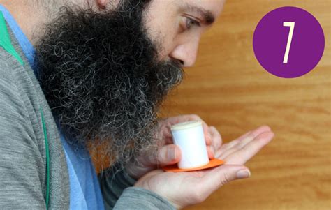 Levitating Cards Tutorial 的图像结果