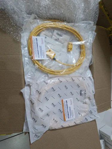 Safety Switches - Dold BJ5933 Safety Relay Wholesale Trader from Ghaziabad