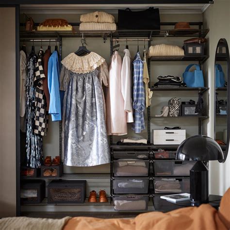 Bedroom Closet Storage Systems How To Maximise Space With Vertical