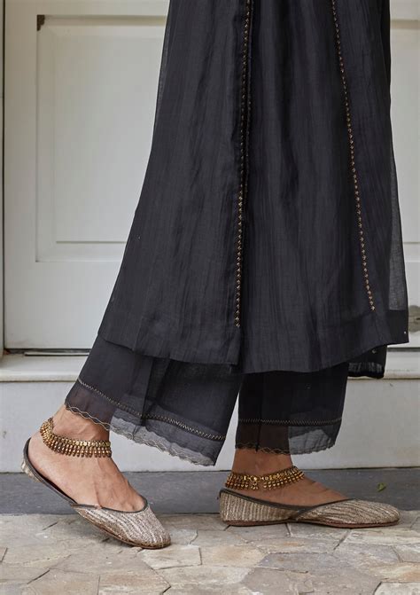 Midnight Black Embroidered Yoke Kurta Set – Andaaz by Jyoti Dhawan