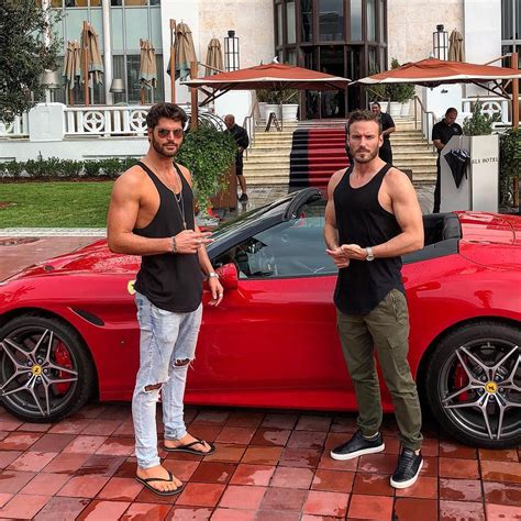 809.3 mil seguidores, 396 seguindo, 687 publicações - Veja as fotos e vídeos do Instagram de ...