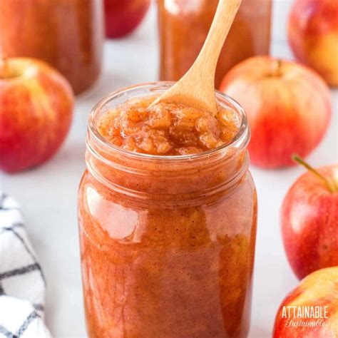 Easy Recipe for Canning Homemade Applesauce