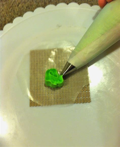 Buttercream Ruffle Tutorial 的图像结果