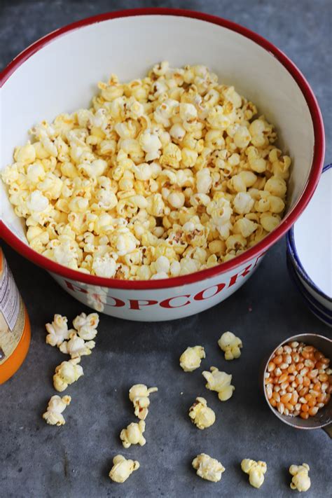 Homemade Butter Flavored Coconut Oil Popcorn - Golden Barrel