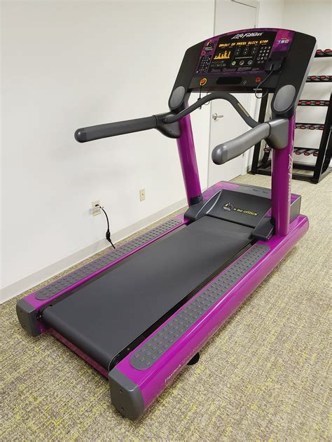 Life Fitness Integrity CLST Treadmill(Refurbished) - Atlanta Fitness Repair