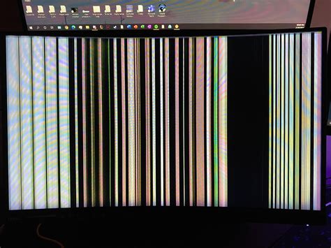 Second Monitor with Rainbow Streaks : r/Monitors