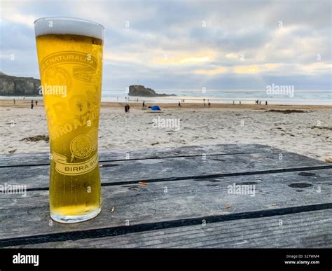 Ice cold beer hi-res stock photography and images - Alamy