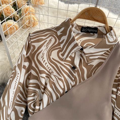 Genelia Vested Poplin Blouse – TrenBee