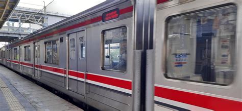 Beautiful Mumbai Local Train Image 的图像结果