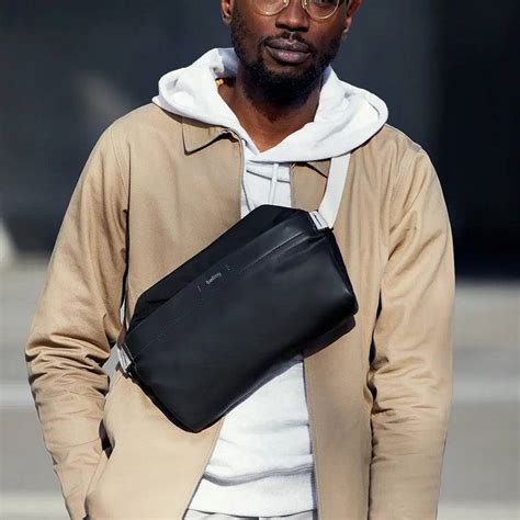 Bellroy Sling Bag Premium Edition - Black Sand