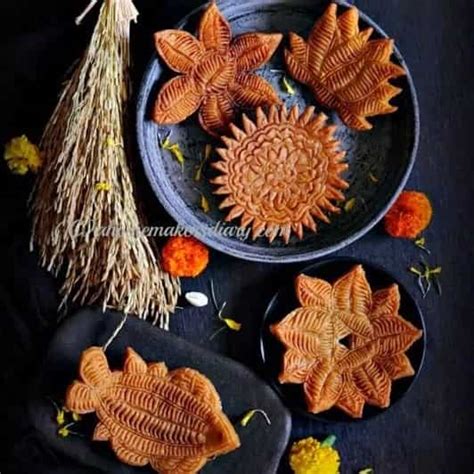 How to make Mug Pakon Pitha Recipe